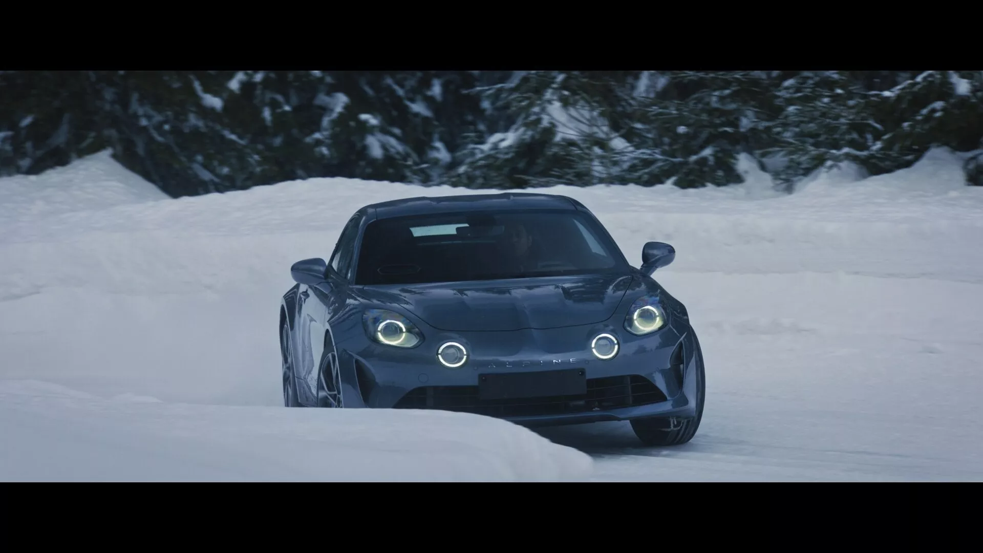 L’Alpine A110 au cœur de l'action dans le nouveau Largo Winch